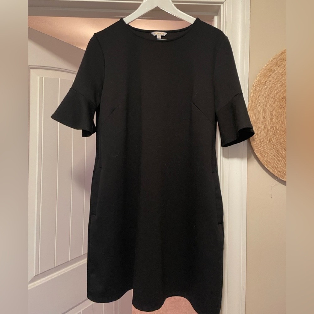 ALL FOR COLOR Casual Black Shift Dress w/ pockets